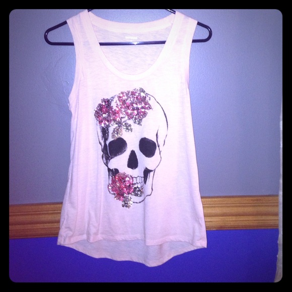 Express embellished skull tank