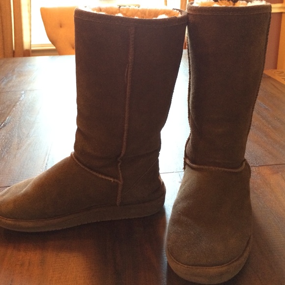 Bearpaw Gray Winter Boots