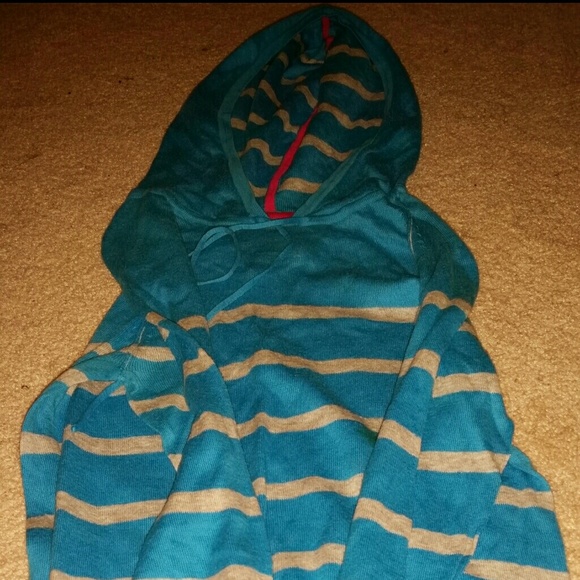 American eagle swrater