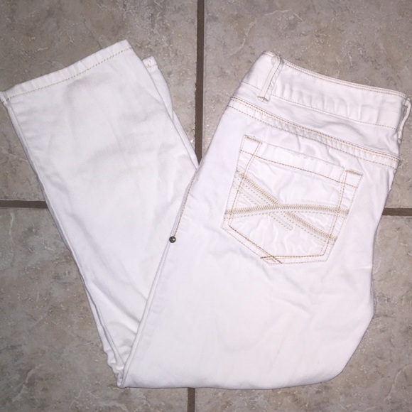 Aeropostale White Capris