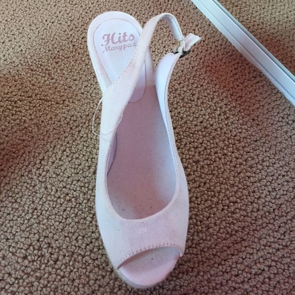 White Wedges - Picture 2 of 3