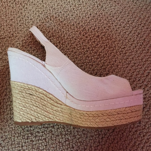 White Wedges - Picture 3 of 3