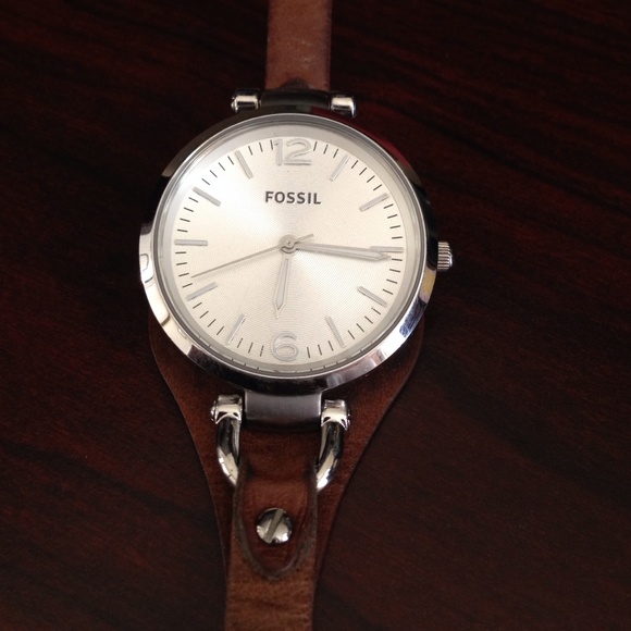 Fossil Watch💗