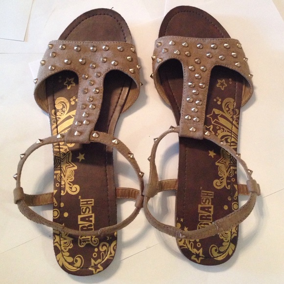 Brash Tan Sandal With Gold Spikes