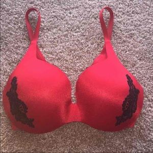 SOLD! Victoria's Secret ( 34D ) Demi