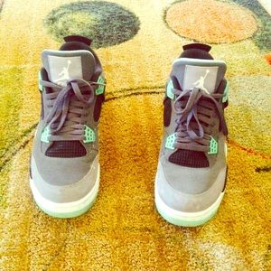 Green glows Jordan's