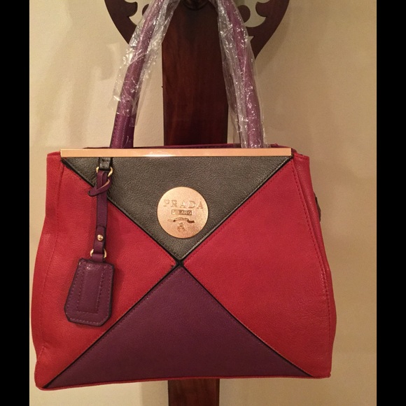 Prada INSPIRED!!