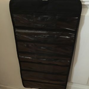 Jewelry hanger organizer