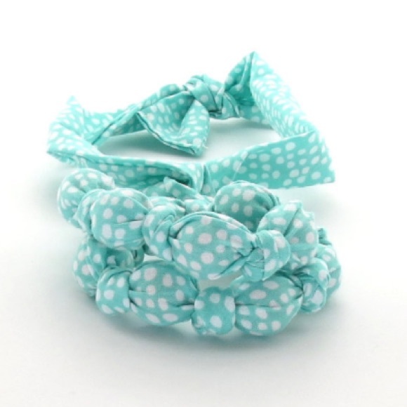 Jewelry - 👶Teal Dots Nursing/Teething Necklace👶