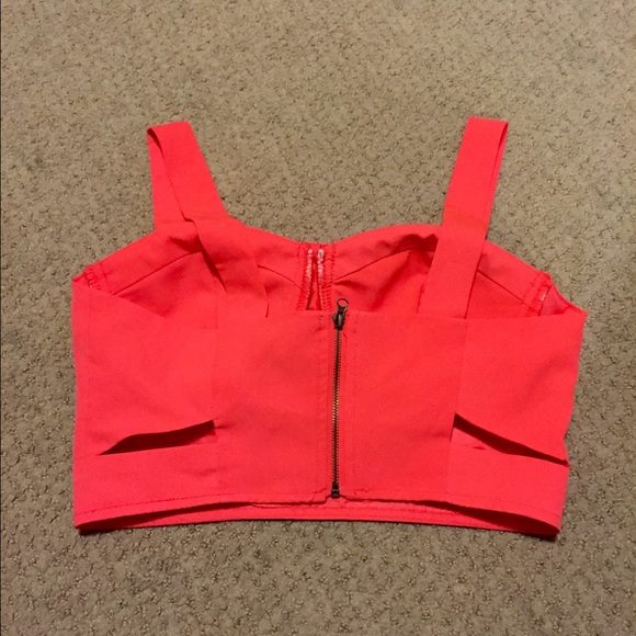 Forever 21 crop top - Picture 2 of 4