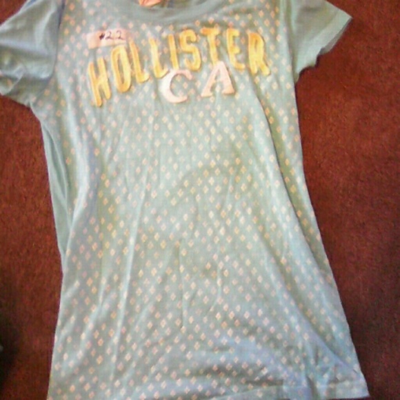 Hollister shirt