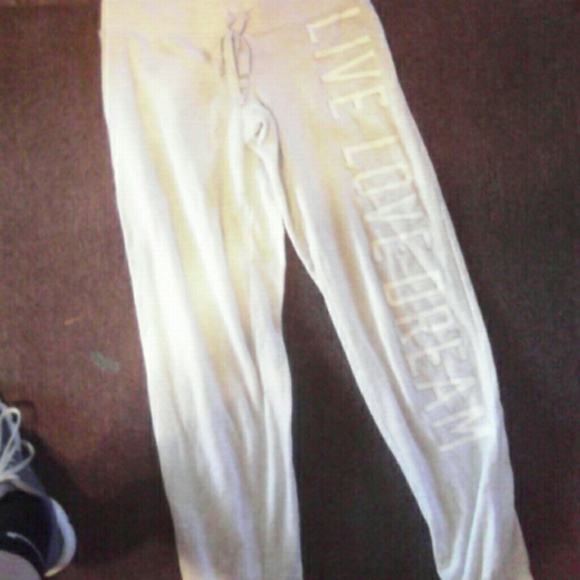 Cream Aeropostale sweat pants