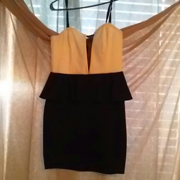 White top black bottom dress - Picture 1 of 2