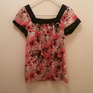 Floral cotton top