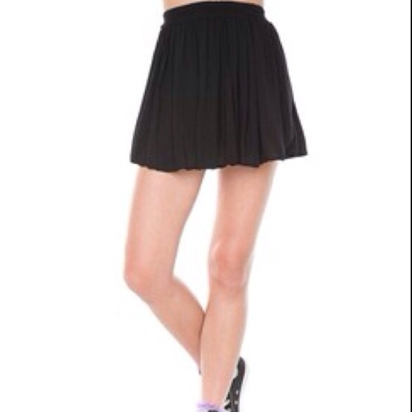 🔴BRANDY MELVILLE BLACK SKIRT - Picture 3 of 4