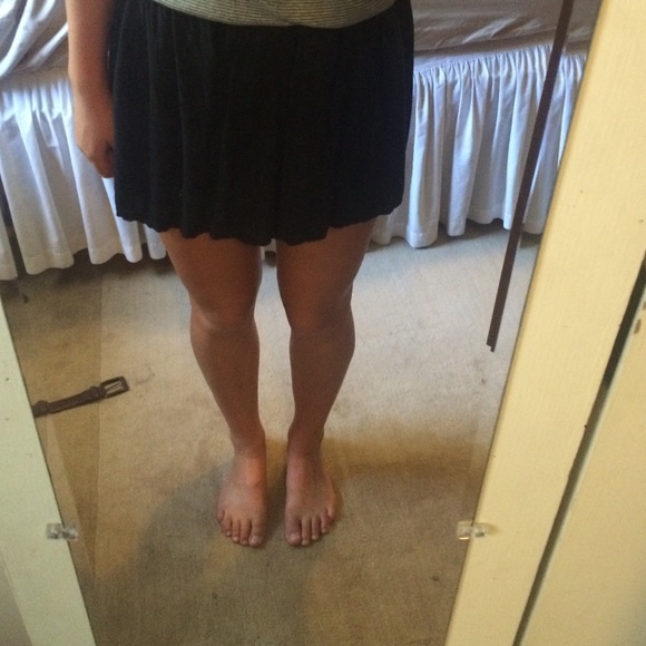 🔴BRANDY MELVILLE BLACK SKIRT - Picture 4 of 4