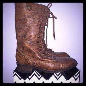 Steve Madden lace up boots