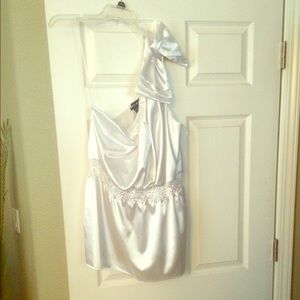 White One-shoulder dress top