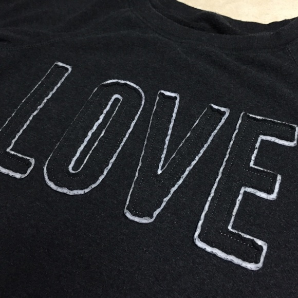 🚫BUNDLED🚫Cute Love sweatshirt 💕 - Picture 2 of 2