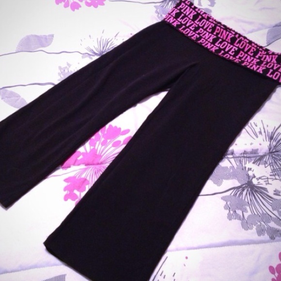 VS PINK YOGA PANTS cropped