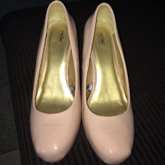 Blush Mossimo stilettos - Picture 3 of 4