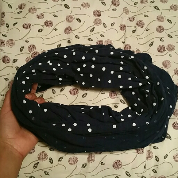 Aerie infinity scarf