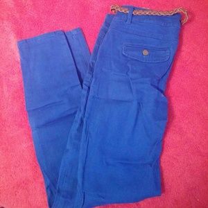 Blue jeans with belt