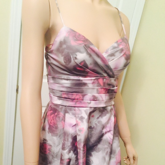 Dress🌺 - Picture 2 of 4