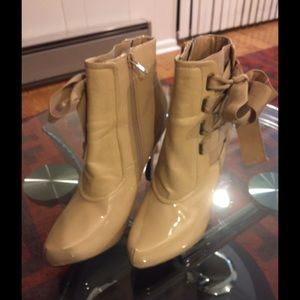 Diba Nude Booties Patent Leather 9