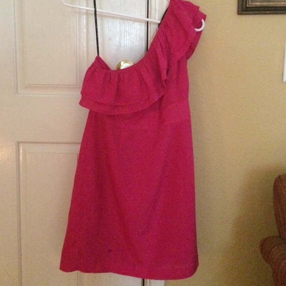 Super cute hot pink asymmetrical dress!