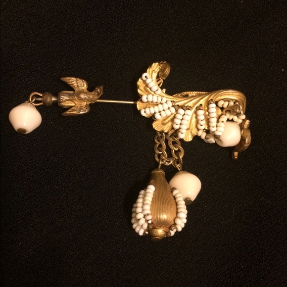SOLD- Signed Miriam Haskell Stick Pin/ Brooch - Picture 1 of 3
