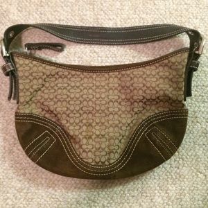 Coach handbag in signature canvas