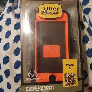 Brand new Camo and orange otterbox case