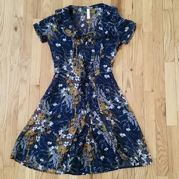 Xhilaration Dresses & Skirts - Lovely Floral Print Navy Dress