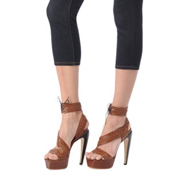 J Brand Capri Jeans