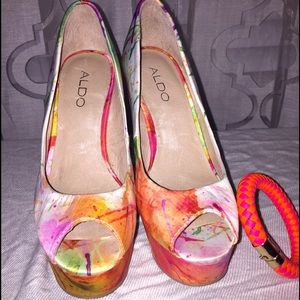 Colorful Light & Comfortable Wedges!