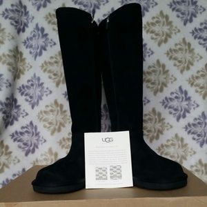 Greenfield Uggs ( New )