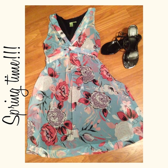 🎉‼️ HP ‼️🎉 Girly Girl Floral dress