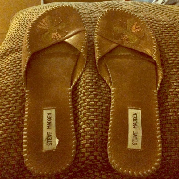 Slip on flats