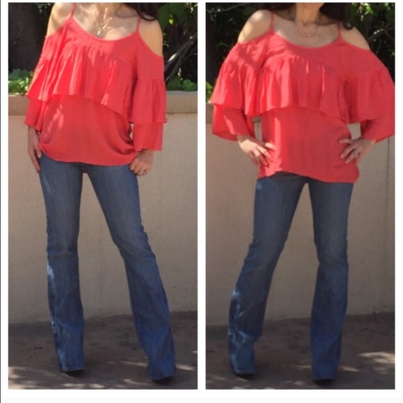 Tops - Flouncy bell cut shoulder top SALE