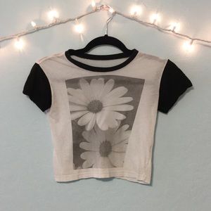 *Brandy Melville* Flower Top