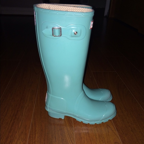 ‼️Hunter TIFFANY BLUE Big kids SOLD‼️ - Picture 2 of 4