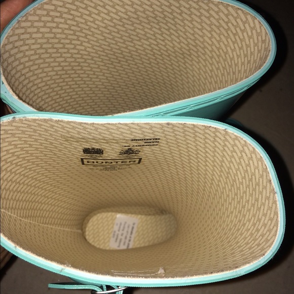 ‼️Hunter TIFFANY BLUE Big kids SOLD‼️ - Picture 3 of 4