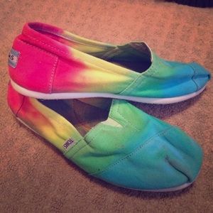 Custom Toms