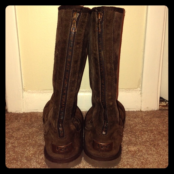 UGG adorable boots size 6/37