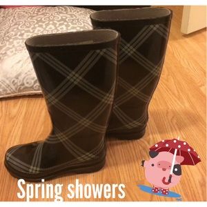 Rainboots