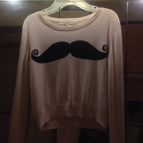 Crop sweater