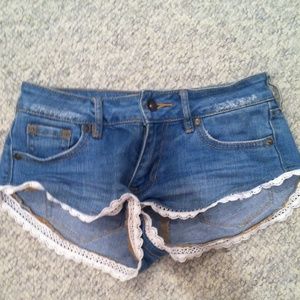 Lace denim shorts