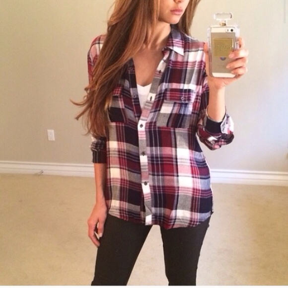 • SOLD • The Perfect Plaid Shirt L - Picture 3 of 4