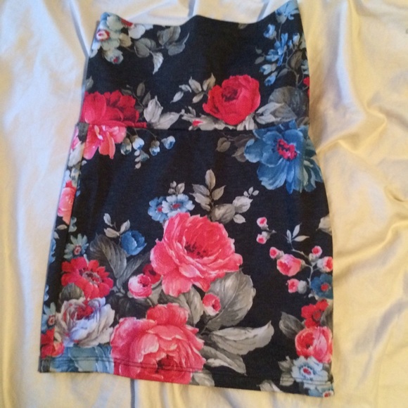 Floral Body Con Skirt